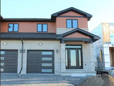 Att/Row/Townhouse in Belleville