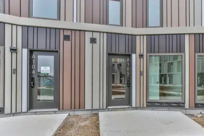 Condo Townhouse in London South