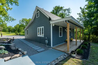Detached in Asphodel-Norwood