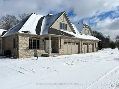 Condo Townhouse in Tillsonburg