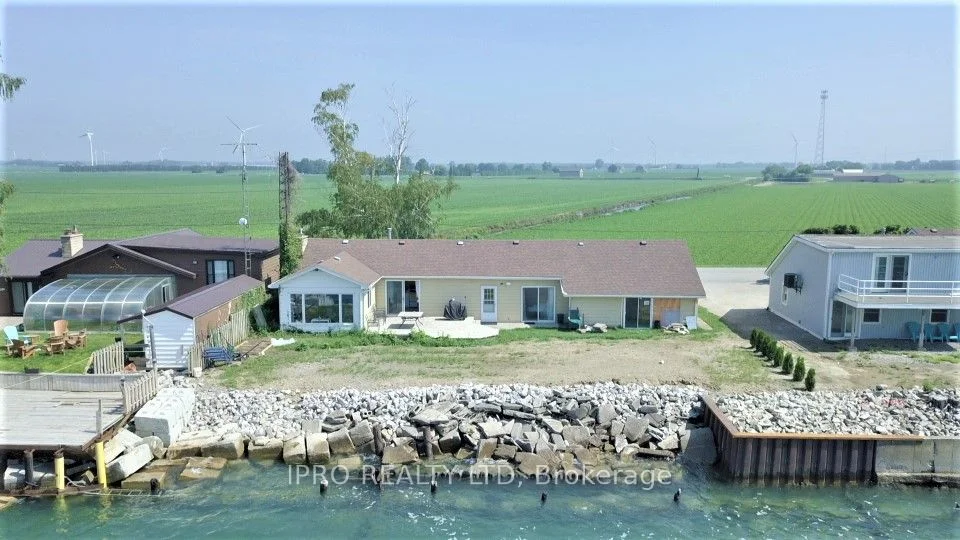 18042 Erie Shore Drive, Chatham-kent, On N0p 1a0