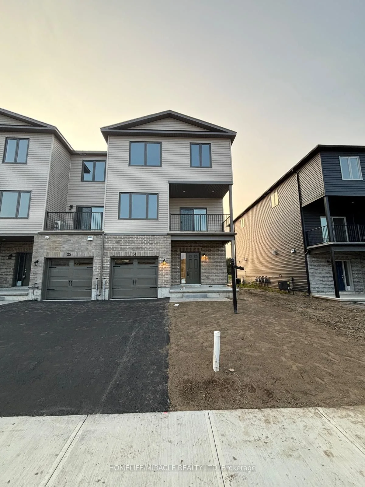 31 Markland Avenue, Prince Edward County, On K0k 2t0