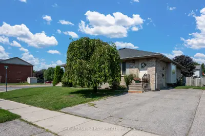 Semi-Detached in St. Thomas