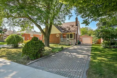 Detached in Hamilton