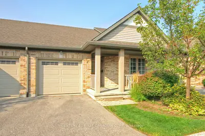 Condo Townhouse in London North