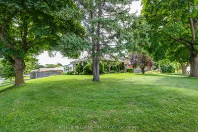 214 Buckingham Street, London South, On N5z 3v7