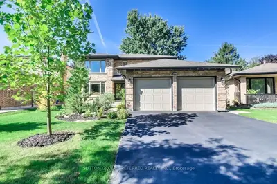 Detached in London North