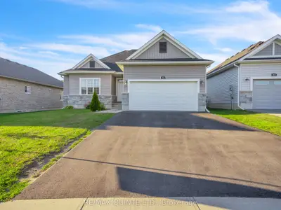Detached in Belleville