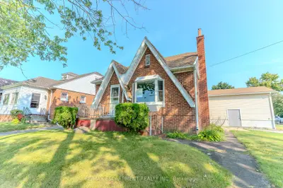 Detached in Fort Erie