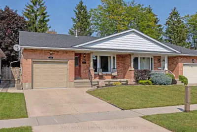 Semi-Detached in St. Thomas