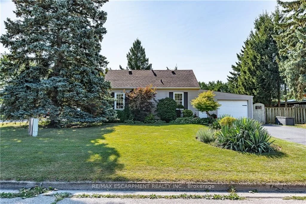 Detached in Brantford