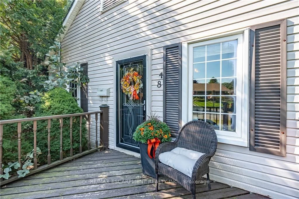48 Sandra Street, Brantford, ON N3R 5P6