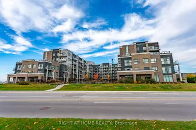 Condo Apartment in Lincoln