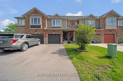 Att/Row/Townhouse in Hamilton