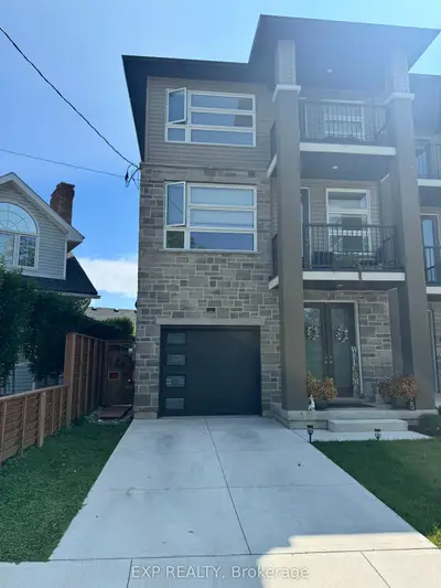 Semi-Detached in Welland
