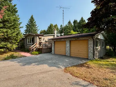 332 Portage Road, Kawartha Lakes, On K0m 2t0