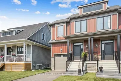132 Courtland Street, Blue Mountains, On L9y 0r4