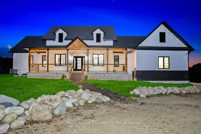 Detached in West Grey
