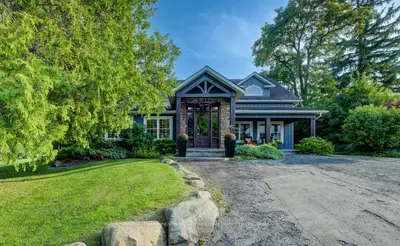 Detached in Wilmot