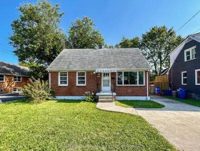 Duplex in Windsor