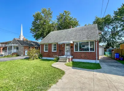 Duplex in Windsor