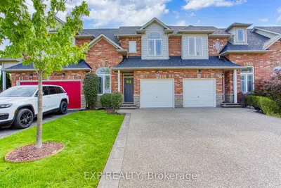 Att/Row/Townhouse in Hamilton