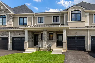 Att/Row/Townhouse in Hamilton