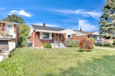 Detached in Windsor