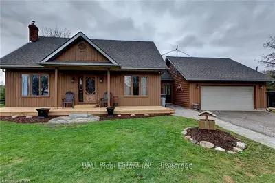 Detached in Trent Lakes