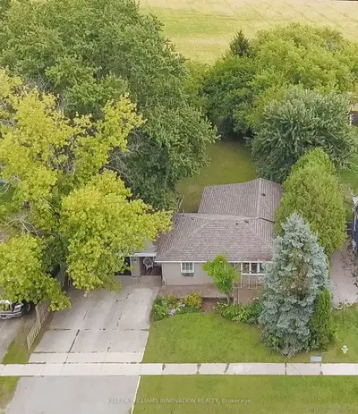 Detached in South Huron