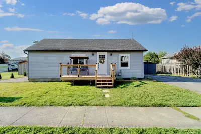 Detached in Haldimand