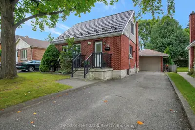Detached in Waterloo