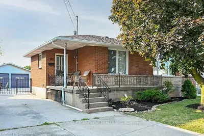 Detached in Hamilton