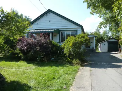 Detached in Belleville