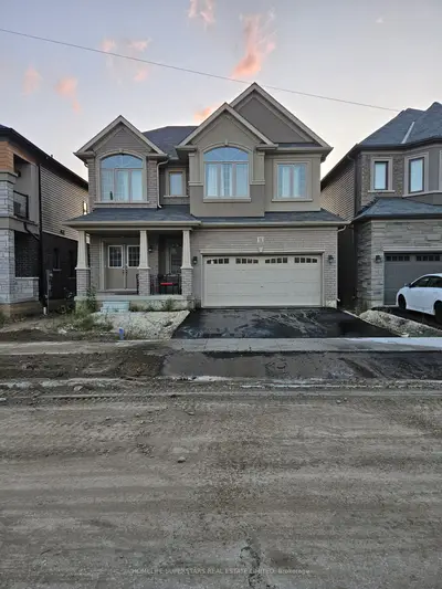 Detached in Brantford
