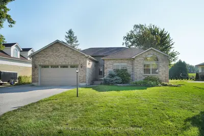 Detached in South Huron