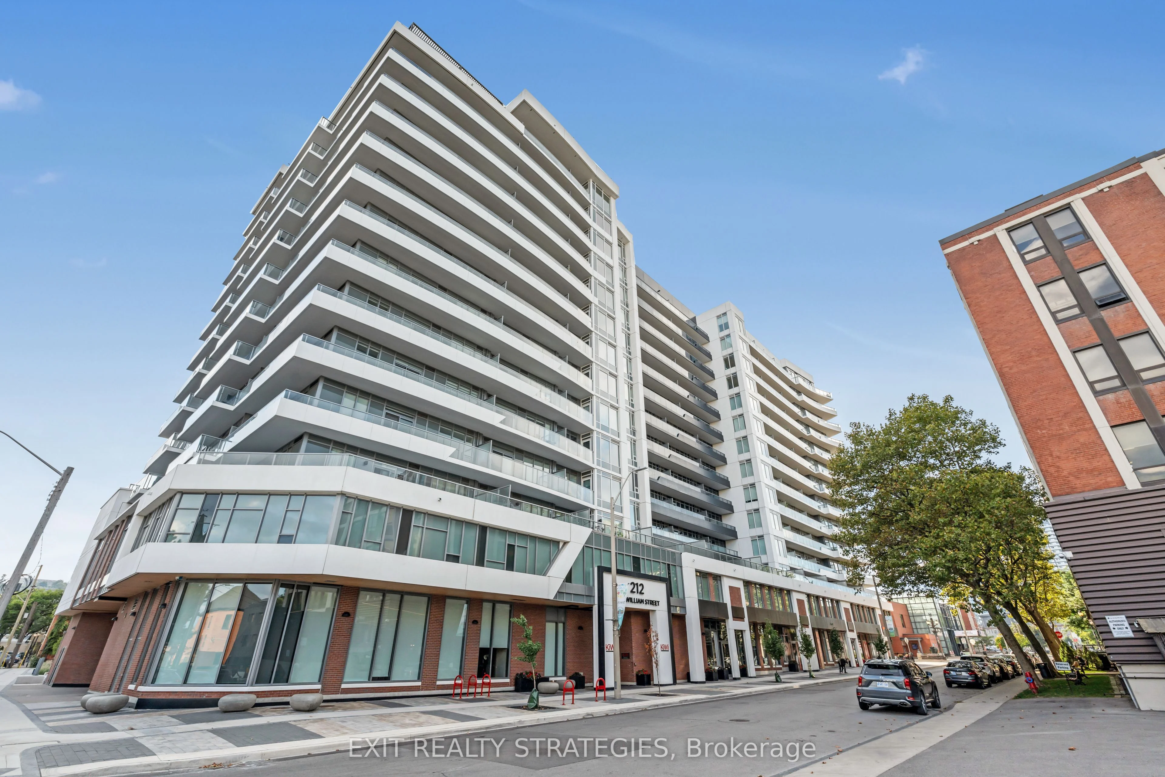 Condo Apartment in Hamilton