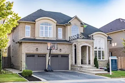 Detached in Hamilton