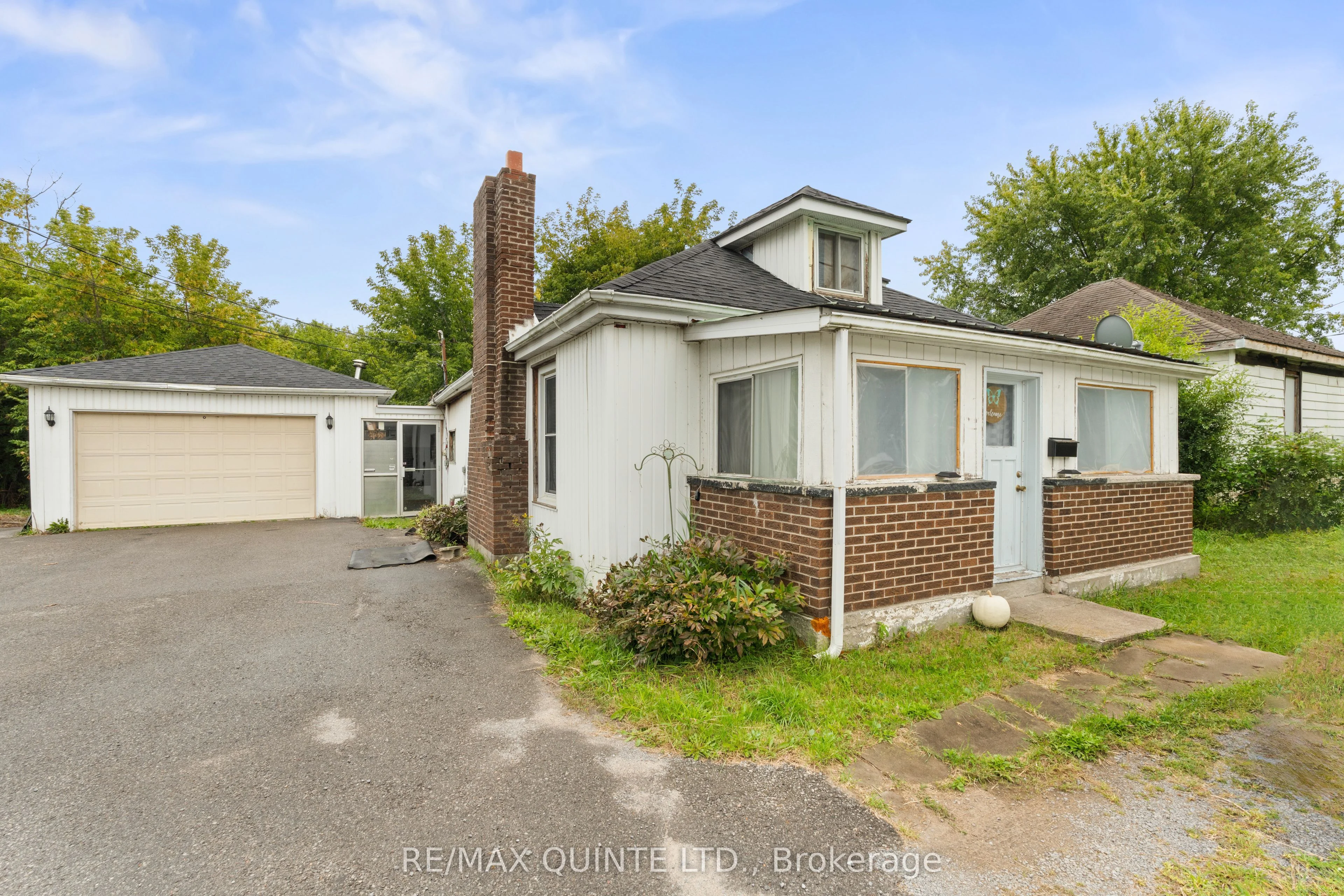 83 County 3, Prince Edward County, On, K8n 0l5