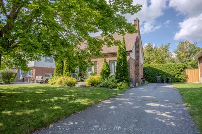 Detached in Kawartha Lakes