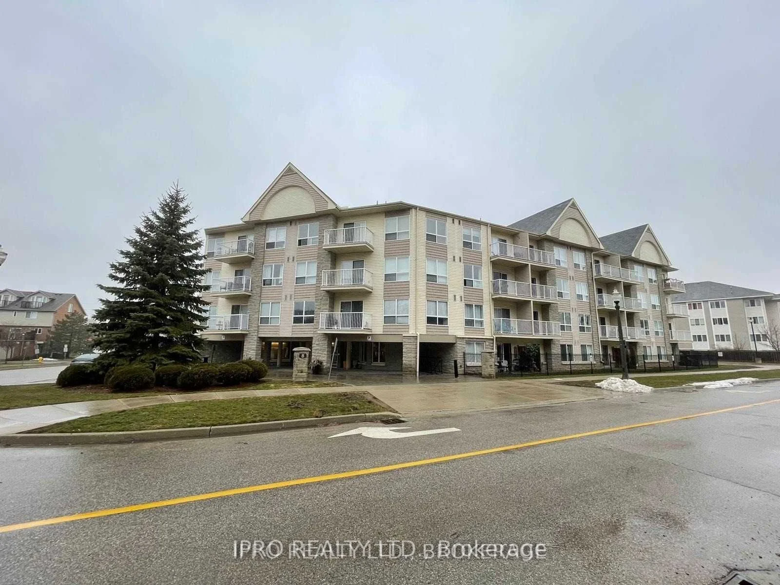 Condo Apartment in Cambridge