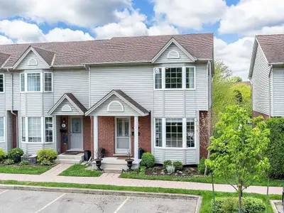 Condo Townhouse in London South