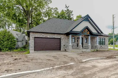 Detached in Brantford