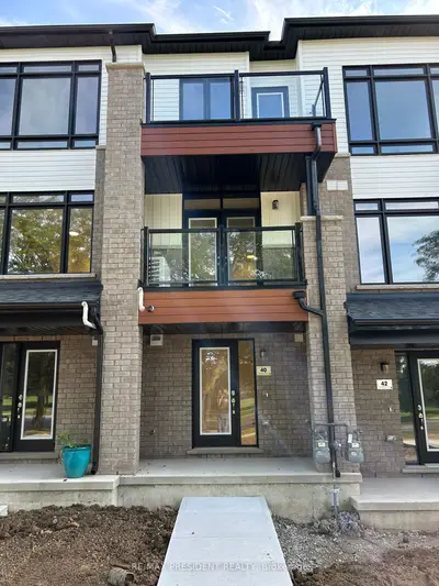 Att/Row/Townhouse in St. Catharines