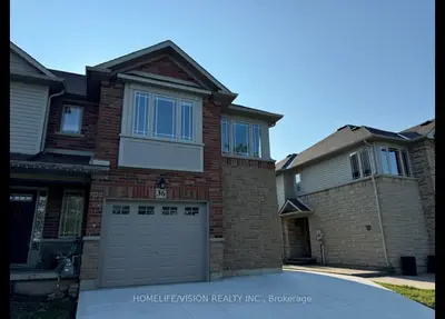 Att/Row/Townhouse in Hamilton