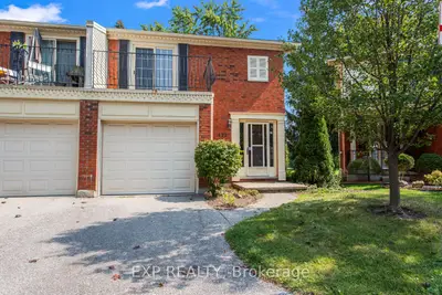 Condo Townhouse in London South