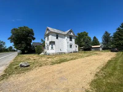 Detached in Bluewater