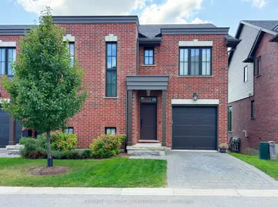 Condo Townhouse in London North