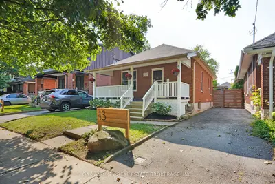 Detached in London South