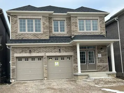 Detached in Shelburne